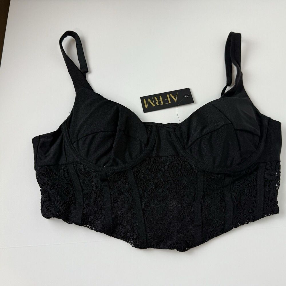 AFRM Bra Bralette Black NWT SZ M Lace Padded Back‎ Closure Underwire